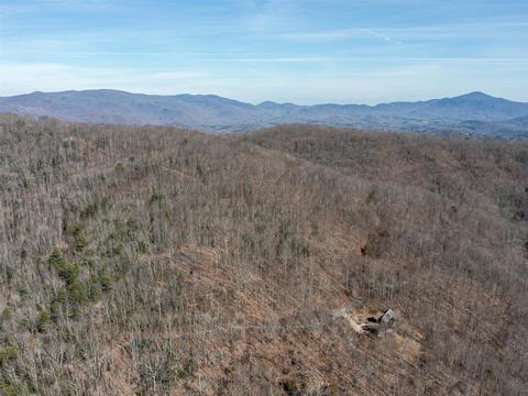 9999 Merrills Ridge Rd #1, Asheville, NC 28803