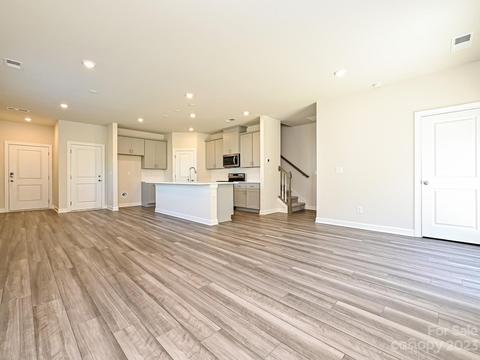 3943 County Down Ave, Kannapolis, NC 28081 photo 7