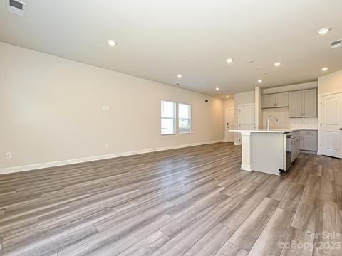 3943 County Down Ave, Kannapolis, NC 28081 photo 6