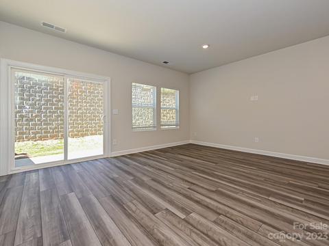 3943 County Down Ave, Kannapolis, NC 28081 photo 5
