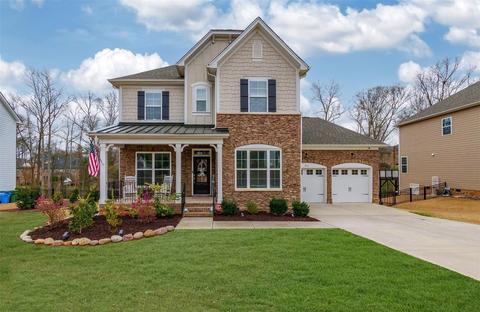 713 Laurel Oaks Ct, Fort Mill, SC 29715
