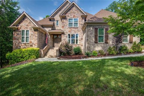 325 Vanderlakes Dr, York, SC 29745