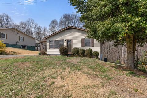 75 Kathy St, Marion, NC 28752