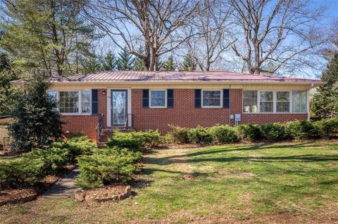 412 Clyde St NE, Valdese, NC 28690