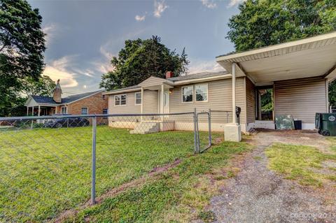 402 Delview Rd, Cherryville, NC 28021