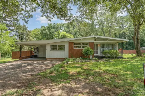 49 Sumner Ave, Concord, NC 28027