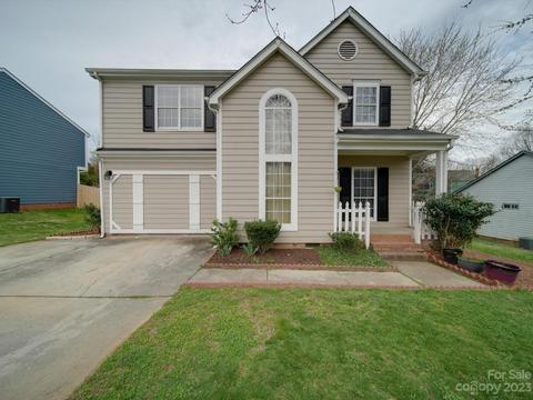 9821 Ashley Farm Dr, Matthews, NC 28105