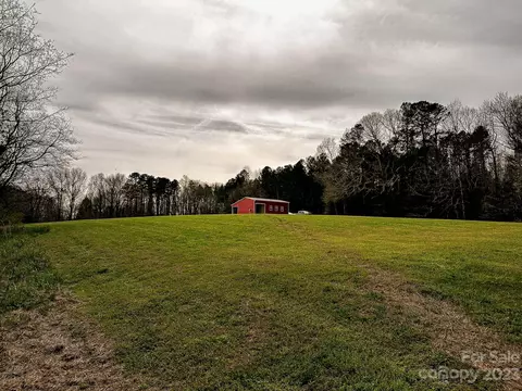 275 Wrangler Rd, Woodleaf, NC 27054