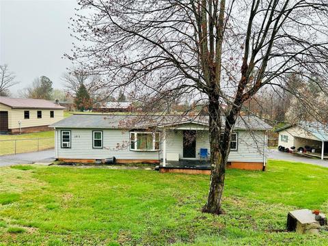 103 Scott St, Morganton, NC 28655 photo 1