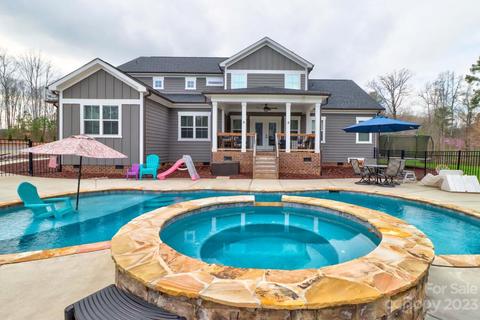 1315 Graham Woods Dr, Mount Ulla, NC 28125