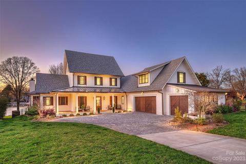 21115 Lakeview Cir, Cornelius, NC 28031