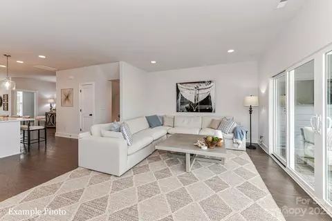 1025 Naples 32 Dr #32, Davidson, NC 28036 photo 4