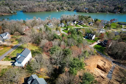 5790 Crown Ter, Hickory, NC 28601