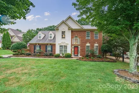 9815 Zackery Ave, Charlotte, NC 28277