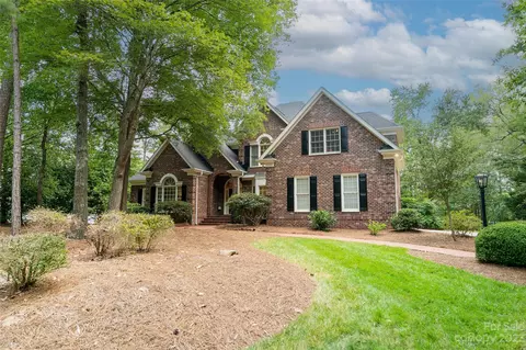 3427 Providence Plantation Ln, Charlotte, NC 28270