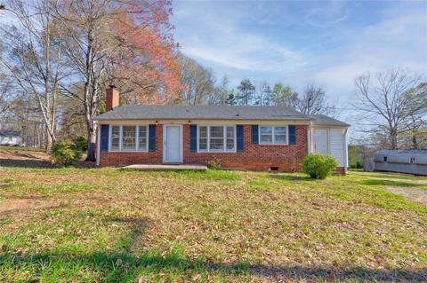 409 Caroline Ave, Lowell, NC 28098