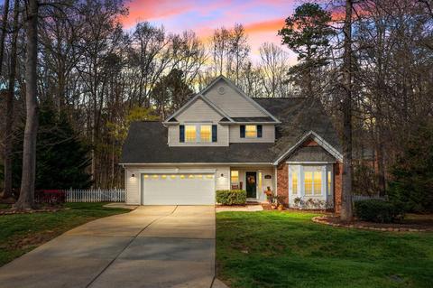 8844 Fultram Ln, Mint Hill, NC 28227