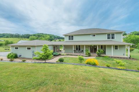 750 Iron Tree Dr, Clyde, NC 28721 photo 2