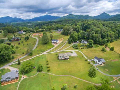 750 Iron Tree Dr, Clyde, NC 28721 photo 17