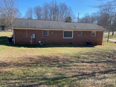 525 Lee Dr, Shelby, NC 28152
