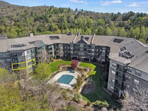 9 Kenilworth Knl #210, Asheville, NC 28805