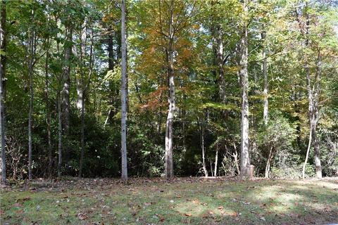 162 Tarnhill Dr, Flat Rock, NC 28731