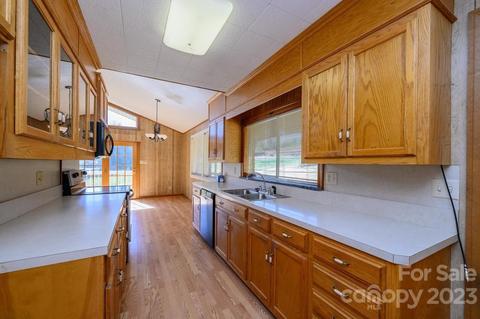 111 Lakeside Loop, Hickory, NC 28601 photo 25