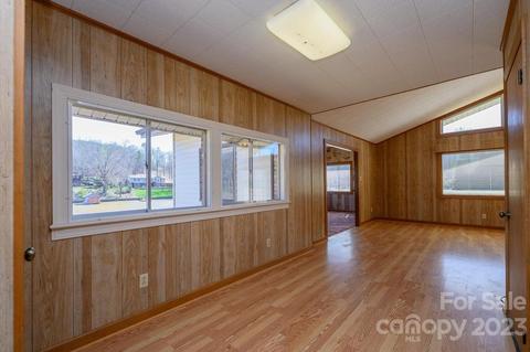 111 Lakeside Loop, Hickory, NC 28601 photo 14