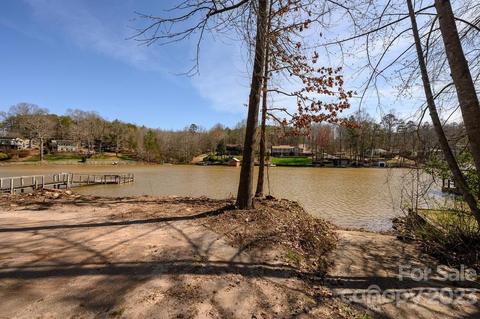 111 Lakeside Loop, Hickory, NC 28601 photo 10
