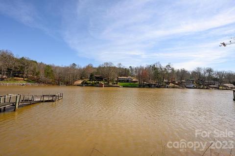 111 Lakeside Loop, Hickory, NC 28601 photo 9