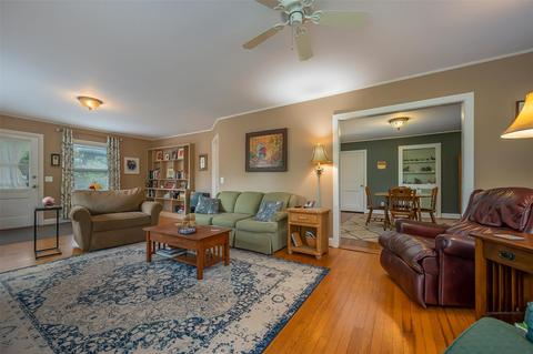 140 Pacolet St, Tryon, NC 28782 photo 3