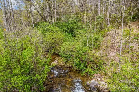 Crabtree Road, Spruce Pine, NC 28777