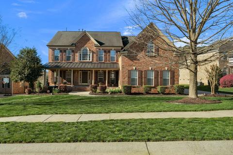 7605 Meadow Grove Dr, Waxhaw, NC 28173