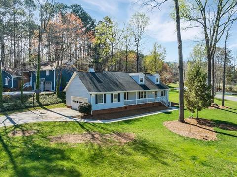 4655 Lake Shore Rd N, Denver, NC 28037
