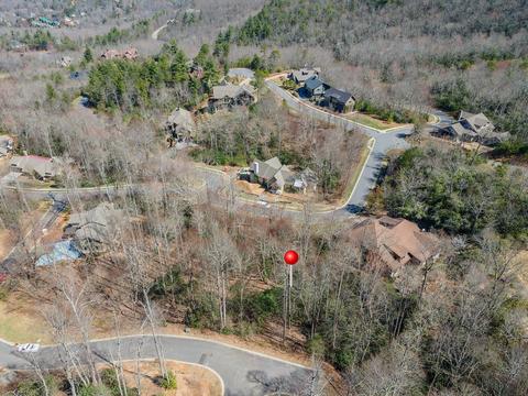 18 Little Bear Creek Rd, Black Mountain, NC 28711