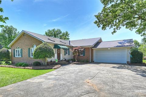 2122 Griffith Rd, Monroe, NC 28112 photo 2