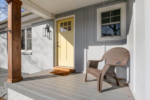 1106 2nd St SE, Conover, NC 28613 photo 4
