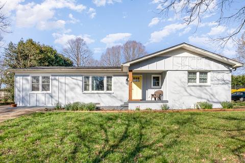 1106 2nd St SE, Conover, NC 28613