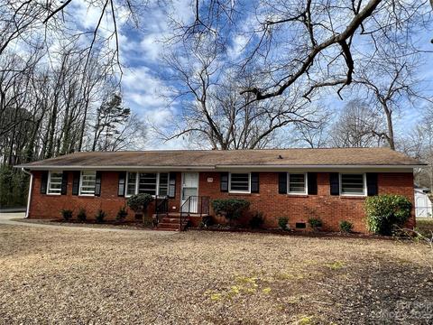 115 Survey St, Lancaster, SC 29720 photo 2