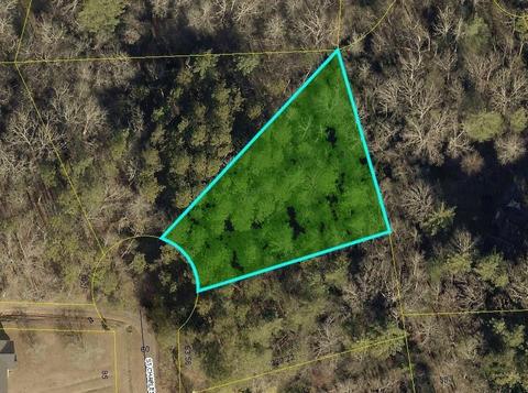 30 Saint Charles Court, Hickory, NC 28601