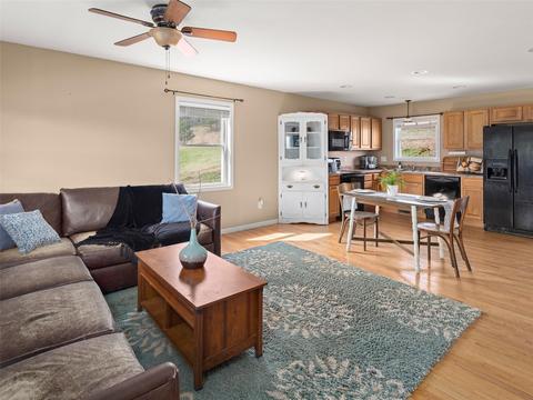 150 Barefoot Rdg, Clyde, NC 28721 photo 2