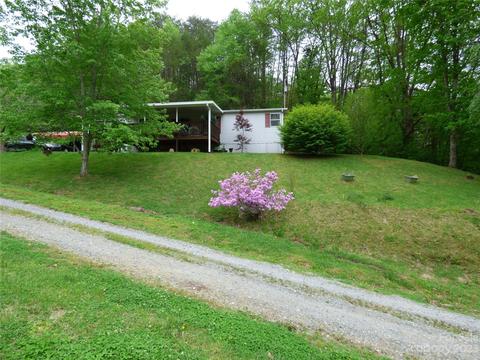 8 Allison Cv, Sylva, NC 28779 photo 3