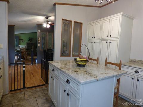 8 Allison Cv, Sylva, NC 28779 photo 29