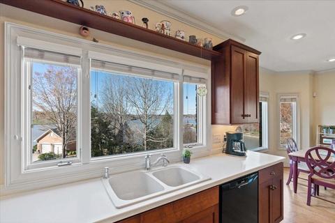 182 Mariners Point Ln, Hickory, NC 28601 photo 13