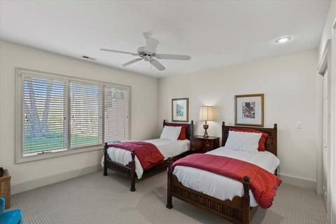 182 Mariners Point Ln, Hickory, NC 28601 photo 32