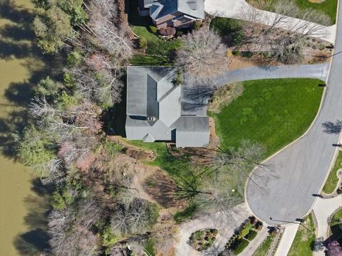 182 Mariners Point Ln, Hickory, NC 28601 photo 45