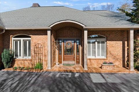 182 Mariners Point Ln, Hickory, NC 28601 photo 4