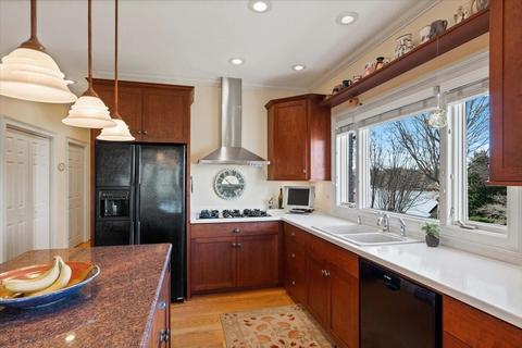 182 Mariners Point Ln, Hickory, NC 28601 photo 12