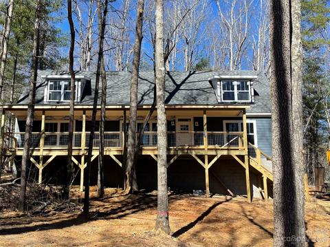 158 Cascade Ridge Rd, Fairview, NC 28730
