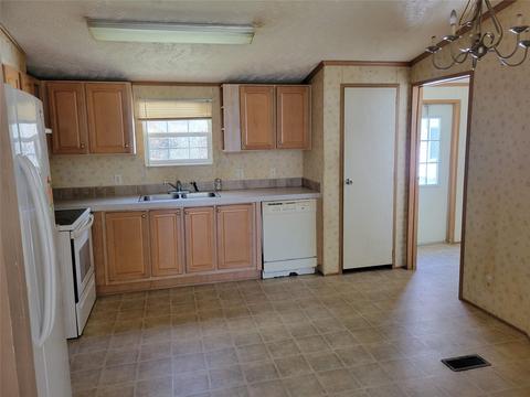 53 Whisper St, Clyde, NC 28721 photo 9